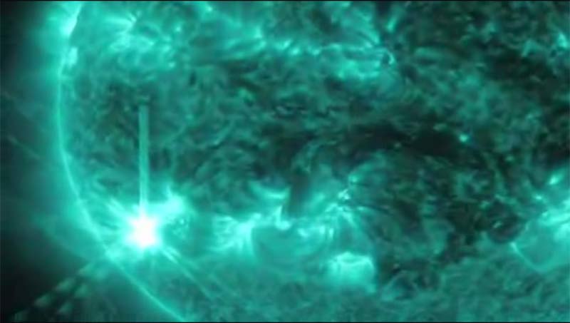 Solar Storm Expected to Hit Earth Tuesday